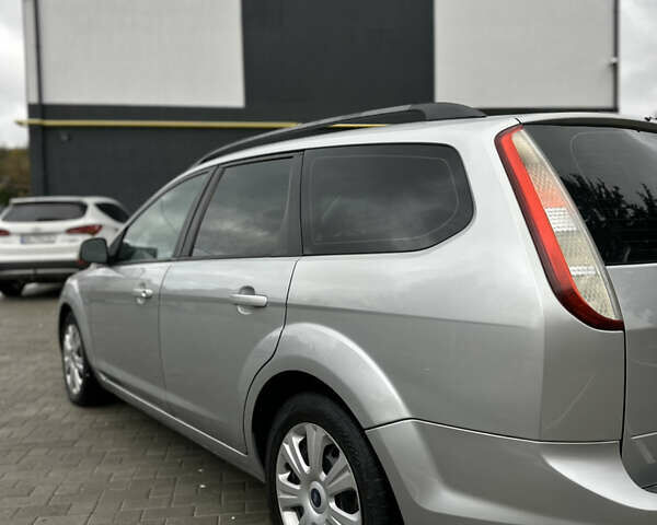 Форд Фокус 2007 в Кременце на Automoto.ua Серый Форд Фокус, объемом двигателя 1.56 л и пробегом 238 тыс. км за 4950 $, фото 4 на Automoto.ua