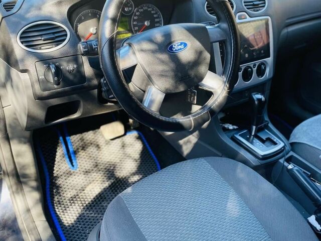 Серый Форд Фокус, объемом двигателя 0.16 л и пробегом 228 тыс. км за 4800 $, фото 9 на Automoto.ua