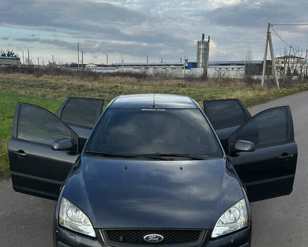 Серый Форд Фокус, объемом двигателя 1.8 л и пробегом 380 тыс. км за 2999 $, фото 9 на Automoto.ua