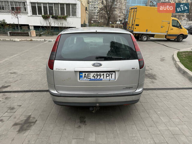 Серый Форд Фокус, объемом двигателя 1.6 л и пробегом 270 тыс. км за 3500 $, фото 4 на Automoto.ua