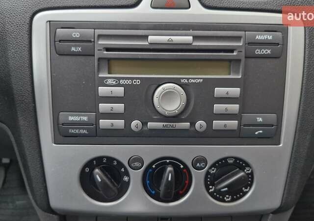 Серый Форд Фокус, объемом двигателя 1.6 л и пробегом 214 тыс. км за 5550 $, фото 67 на Automoto.ua