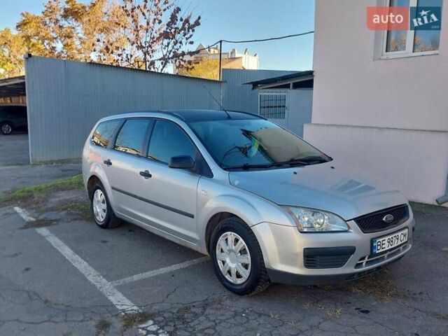 Серый Форд Фокус, объемом двигателя 1.6 л и пробегом 211 тыс. км за 3600 $, фото 6 на Automoto.ua