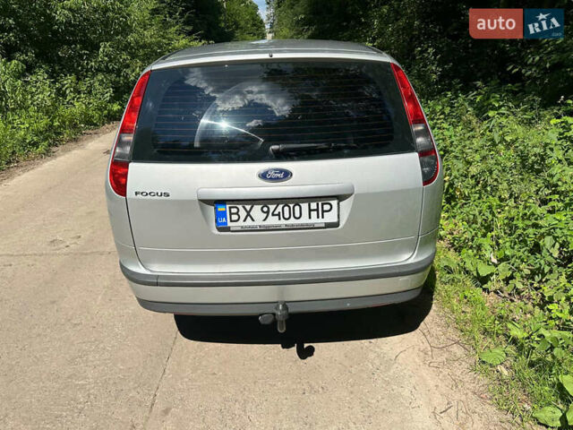 Серый Форд Фокус, объемом двигателя 1.39 л и пробегом 265 тыс. км за 4300 $, фото 1 на Automoto.ua