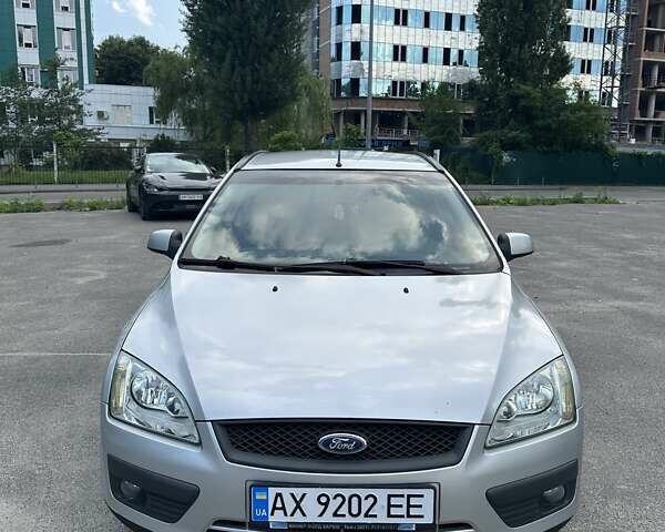 Сірий Форд Фокус, об'ємом двигуна 1.6 л та пробігом 205 тис. км за 5500 $, фото 6 на Automoto.ua
