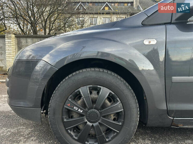 Серый Форд Фокус, объемом двигателя 1.8 л и пробегом 380 тыс. км за 2999 $, фото 13 на Automoto.ua