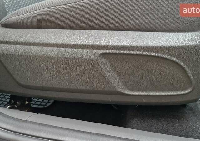 Серый Форд Фокус, объемом двигателя 1.6 л и пробегом 214 тыс. км за 5550 $, фото 59 на Automoto.ua