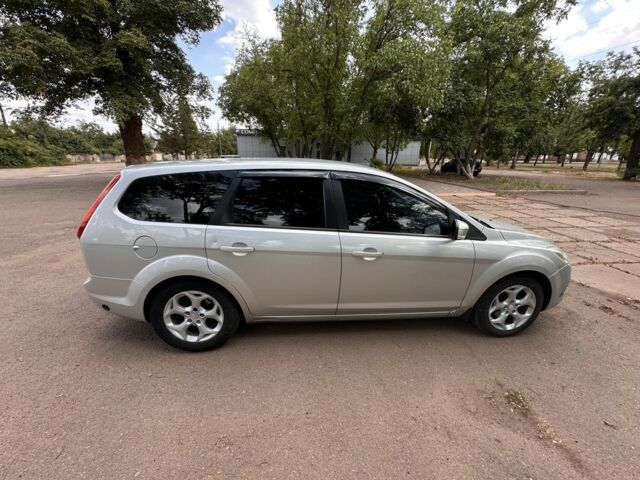 Сірий Форд Фокус, об'ємом двигуна 1.8 л та пробігом 240 тис. км за 5900 $, фото 1 на Automoto.ua