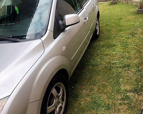 Серый Форд Фокус, объемом двигателя 1.56 л и пробегом 240 тыс. км за 4500 $, фото 4 на Automoto.ua