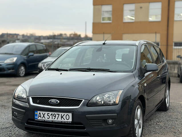 Сірий Форд Фокус, об'ємом двигуна 1.8 л та пробігом 200 тис. км за 4200 $, фото 1 на Automoto.ua