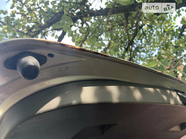 Сірий Форд Фокус, об'ємом двигуна 1.6 л та пробігом 175 тис. км за 4450 $, фото 22 на Automoto.ua