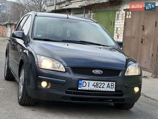 Серый Форд Фокус, объемом двигателя 1.56 л и пробегом 205 тыс. км за 5300 $, фото 9 на Automoto.ua