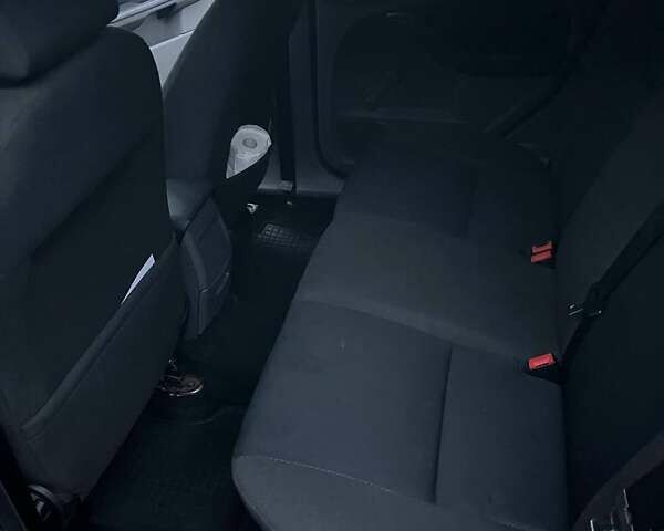 Форд Фокус 2007 в Львове на Automoto.ua Серый Форд Фокус, объемом двигателя 1.6 л и пробегом 268 тыс. км за 5000 $, фото 11 на Automoto.ua