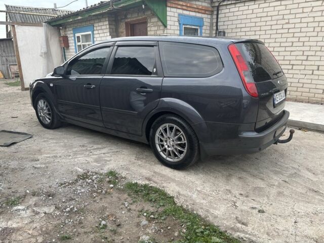 Серый Форд Фокус, объемом двигателя 1.6 л и пробегом 215 тыс. км за 5800 $, фото 3 на Automoto.ua