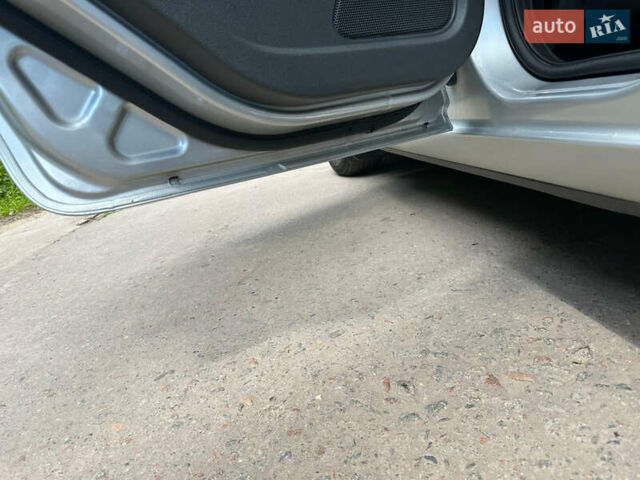 Серый Форд Фокус, объемом двигателя 1.39 л и пробегом 265 тыс. км за 4300 $, фото 14 на Automoto.ua