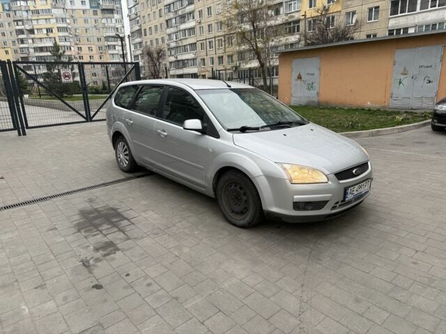 Серый Форд Фокус, объемом двигателя 1.6 л и пробегом 270 тыс. км за 3500 $, фото 2 на Automoto.ua