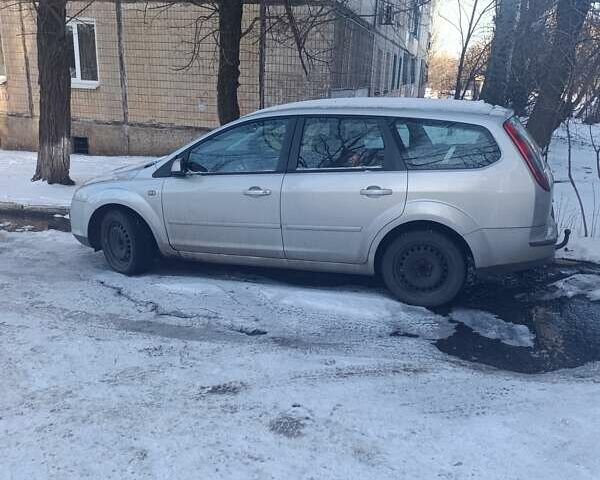 Сірий Форд Фокус, об'ємом двигуна 1.6 л та пробігом 210 тис. км за 5000 $, фото 2 на Automoto.ua