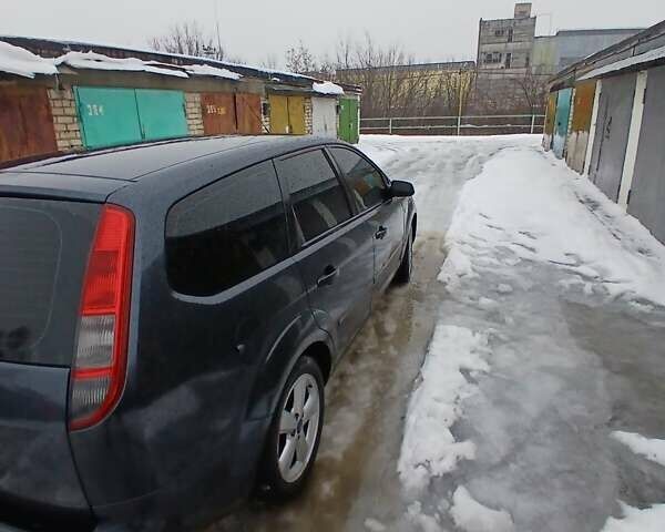 Серый Форд Фокус, объемом двигателя 1.6 л и пробегом 230 тыс. км за 5000 $, фото 4 на Automoto.ua