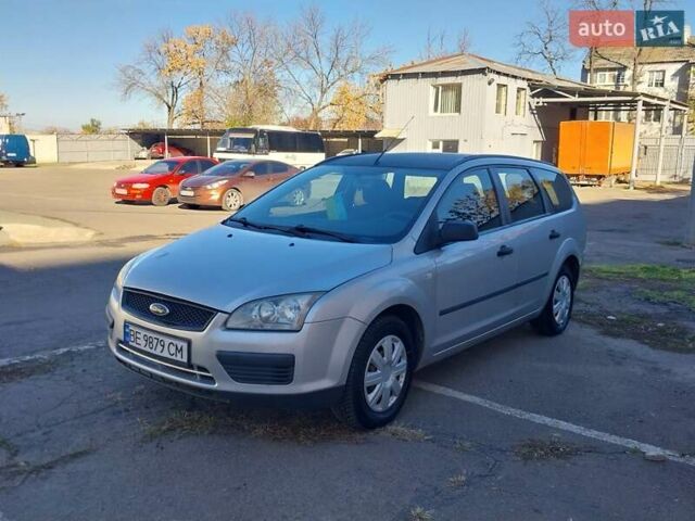 Серый Форд Фокус, объемом двигателя 1.6 л и пробегом 211 тыс. км за 3600 $, фото 9 на Automoto.ua