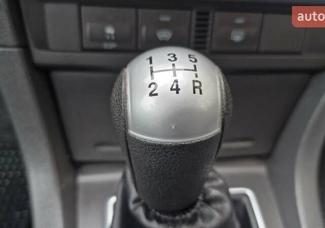 Серый Форд Фокус, объемом двигателя 1.6 л и пробегом 214 тыс. км за 5550 $, фото 69 на Automoto.ua