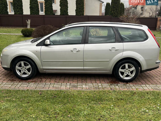 Сірий Форд Фокус, об'ємом двигуна 1.6 л та пробігом 255 тис. км за 4750 $, фото 6 на Automoto.ua