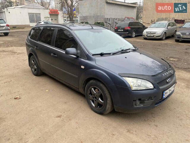 Серый Форд Фокус, объемом двигателя 1.56 л и пробегом 270 тыс. км за 3450 $, фото 6 на Automoto.ua