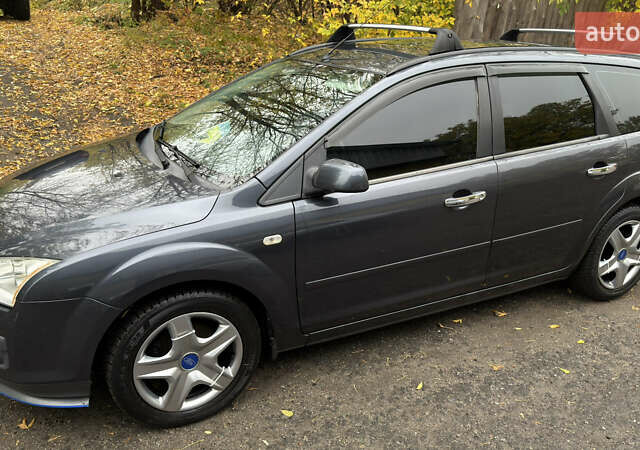 Форд Фокус 2007 у Харкові на Automoto.ua Сірий Форд Фокус, об'ємом двигуна 1.6 л та пробігом 188 тис. км за 6300 $, фото 3 на Automoto.ua