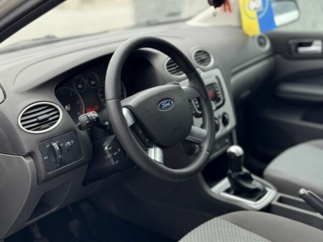 Форд Фокус 2007 в Луцке на Automoto.ua Серый Форд Фокус, объемом двигателя 1.6 л и пробегом 250 тыс. км за 3699 $, фото 8 на Automoto.ua
