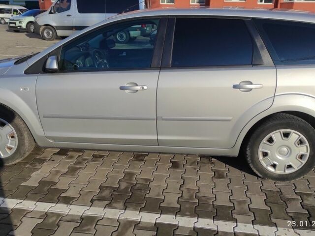 Форд Фокус 2007 в Луцке на Automoto.ua Серый Форд Фокус, объемом двигателя 1.6 л и пробегом 220 тыс. км за 5500 $, фото 1 на Automoto.ua