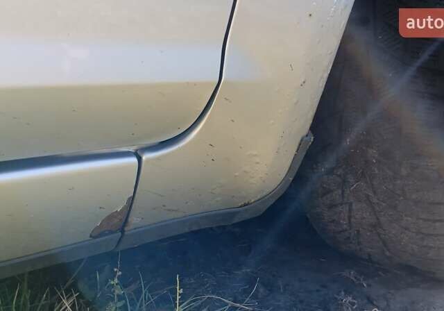 Серый Форд Фокус, объемом двигателя 1.8 л и пробегом 258 тыс. км за 4200 $, фото 5 на Automoto.ua