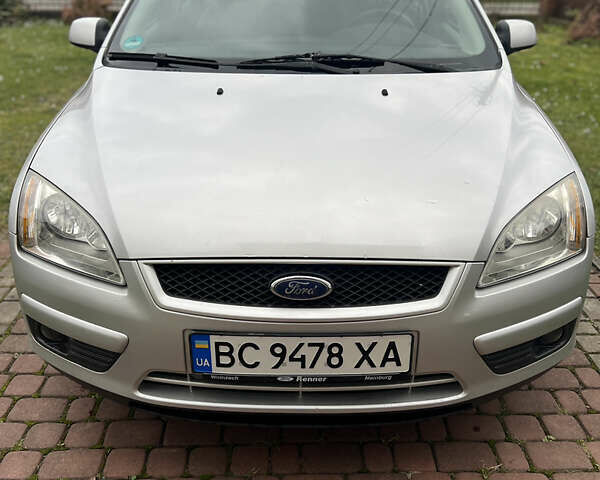 Сірий Форд Фокус, об'ємом двигуна 1.6 л та пробігом 255 тис. км за 4750 $, фото 2 на Automoto.ua