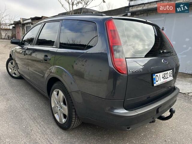 Серый Форд Фокус, объемом двигателя 1.56 л и пробегом 205 тыс. км за 5300 $, фото 16 на Automoto.ua