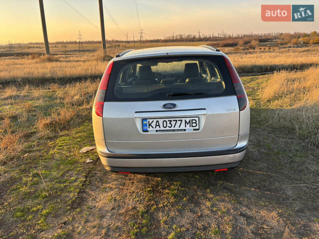 Серый Форд Фокус, объемом двигателя 1.6 л и пробегом 202 тыс. км за 4999 $, фото 5 на Automoto.ua