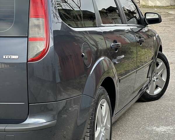 Серый Форд Фокус, объемом двигателя 1.56 л и пробегом 205 тыс. км за 5300 $, фото 12 на Automoto.ua