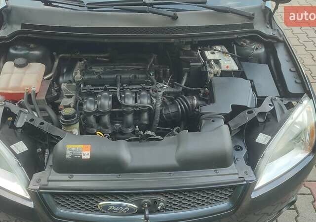 Серый Форд Фокус, объемом двигателя 1.6 л и пробегом 249 тыс. км за 5400 $, фото 13 на Automoto.ua