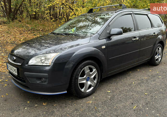 Форд Фокус 2007 у Харкові на Automoto.ua Сірий Форд Фокус, об'ємом двигуна 1.6 л та пробігом 188 тис. км за 6300 $, фото 1 на Automoto.ua