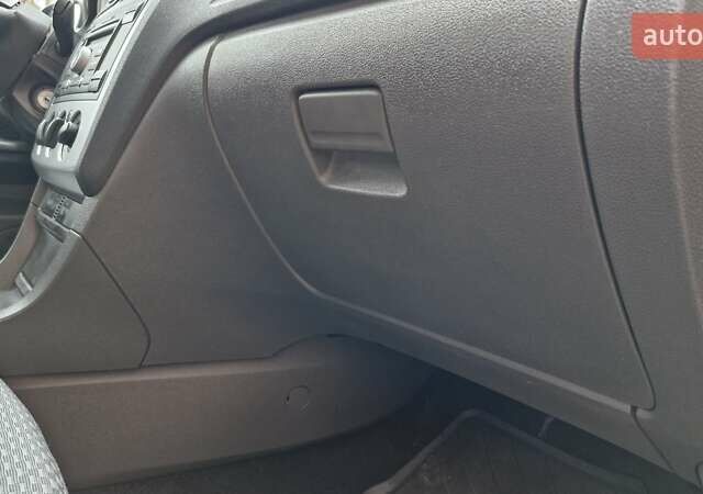 Серый Форд Фокус, объемом двигателя 1.6 л и пробегом 214 тыс. км за 5550 $, фото 62 на Automoto.ua