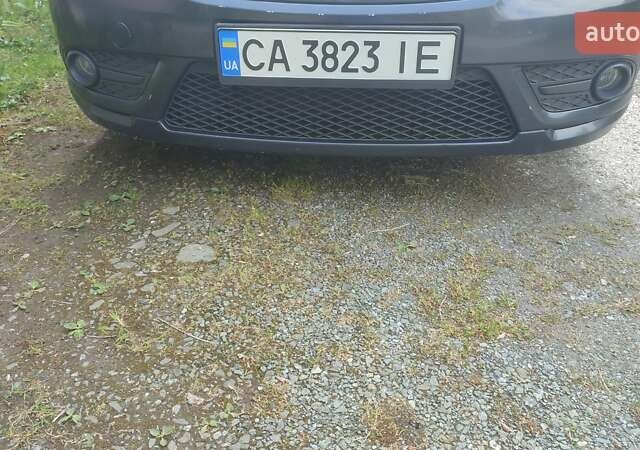 Серый Форд Фокус, объемом двигателя 1.6 л и пробегом 249 тыс. км за 5400 $, фото 23 на Automoto.ua