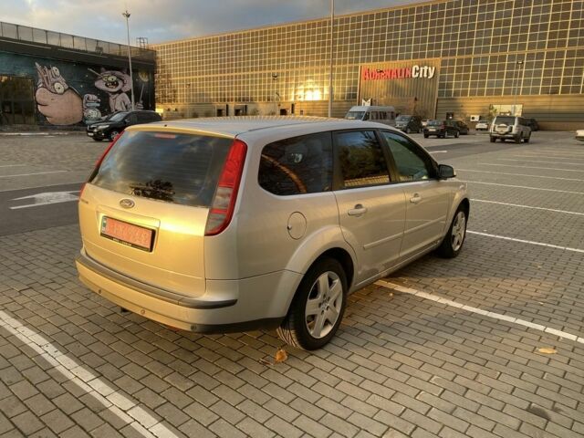 Серый Форд Фокус, объемом двигателя 1.6 л и пробегом 197 тыс. км за 4200 $, фото 4 на Automoto.ua