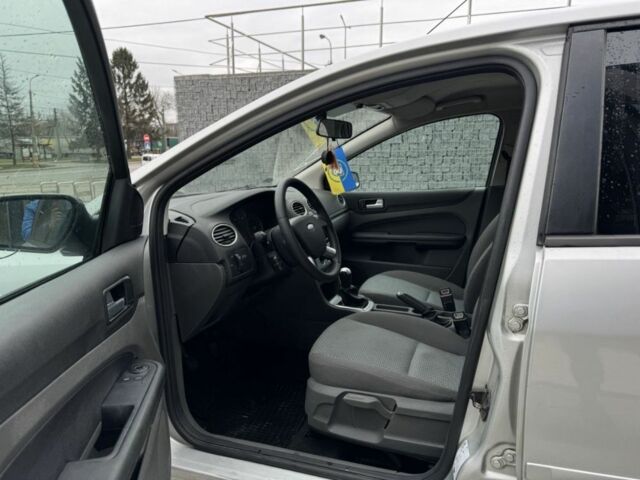 Форд Фокус 2007 в Луцке на Automoto.ua Серый Форд Фокус, объемом двигателя 1.6 л и пробегом 250 тыс. км за 3699 $, фото 11 на Automoto.ua