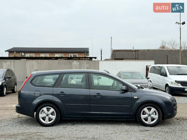 Серый Форд Фокус, объемом двигателя 1.8 л и пробегом 200 тыс. км за 4450 $, фото 26 на Automoto.ua