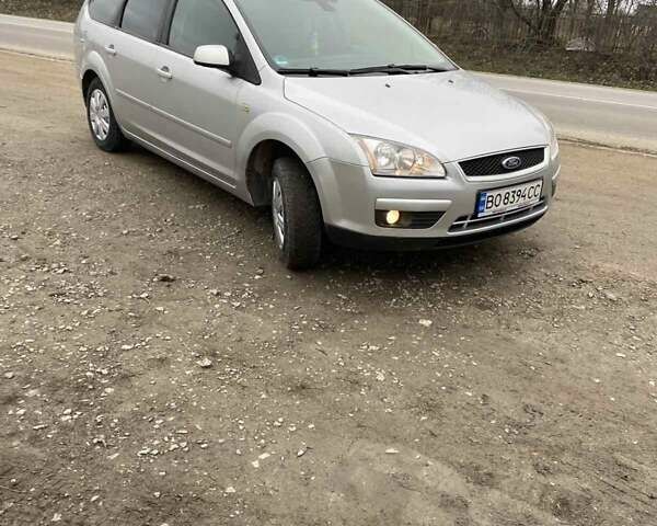 Серый Форд Фокус, объемом двигателя 1.6 л и пробегом 290 тыс. км за 4500 $, фото 1 на Automoto.ua