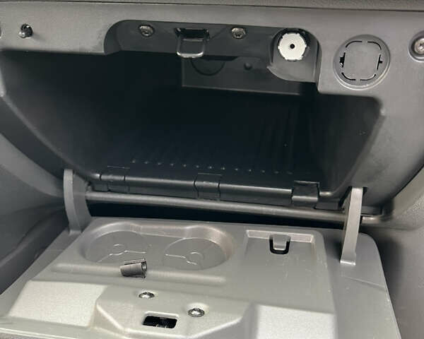 Серый Форд Фокус, объемом двигателя 1.6 л и пробегом 319 тыс. км за 5700 $, фото 12 на Automoto.ua