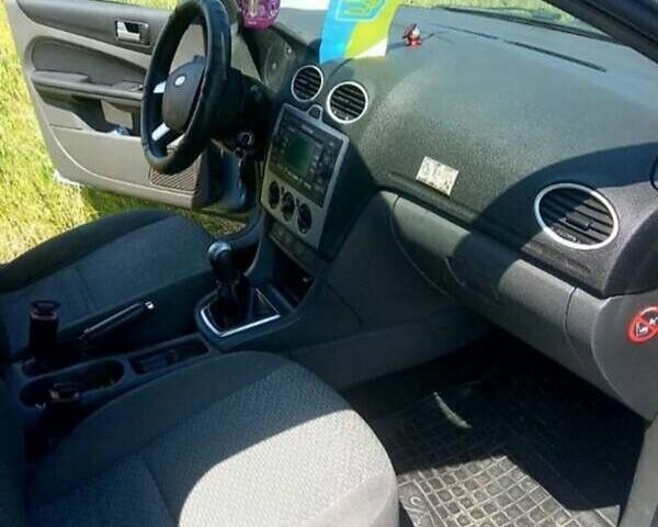 Форд Фокус 2007 в Горишние Плавни (Комсомольск) на Automoto.ua Серый Форд Фокус, объемом двигателя 1.6 л и пробегом 220 тыс. км за 6000 $, фото 9 на Automoto.ua