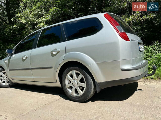 Серый Форд Фокус, объемом двигателя 1.39 л и пробегом 265 тыс. км за 4300 $, фото 25 на Automoto.ua