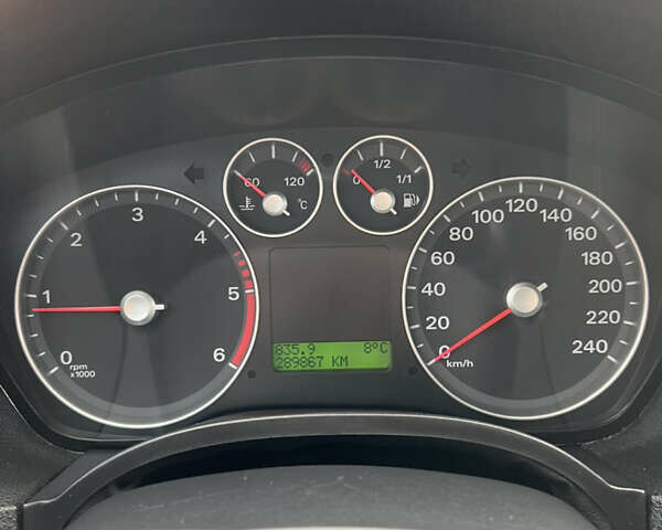 Форд Фокус 2007 в Житомире на Automoto.ua Серый Форд Фокус, объемом двигателя 1.6 л и пробегом 289 тыс. км за 5100 $, фото 13 на Automoto.ua