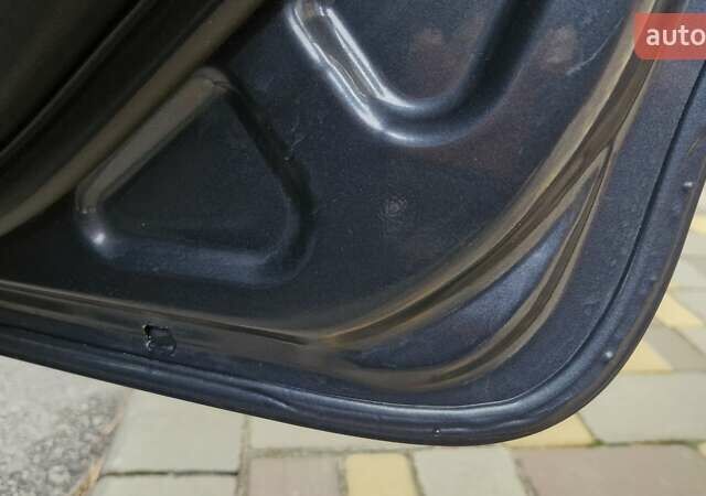 Серый Форд Фокус, объемом двигателя 1.6 л и пробегом 214 тыс. км за 5550 $, фото 49 на Automoto.ua