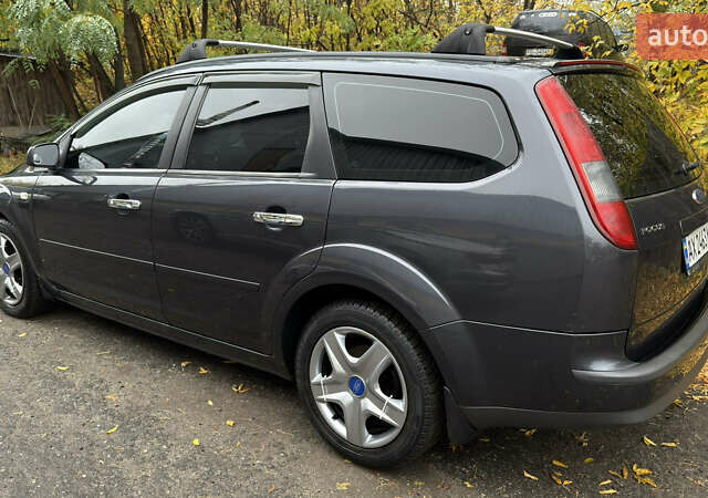 Форд Фокус 2007 у Харкові на Automoto.ua Сірий Форд Фокус, об'ємом двигуна 1.6 л та пробігом 188 тис. км за 6300 $, фото 4 на Automoto.ua