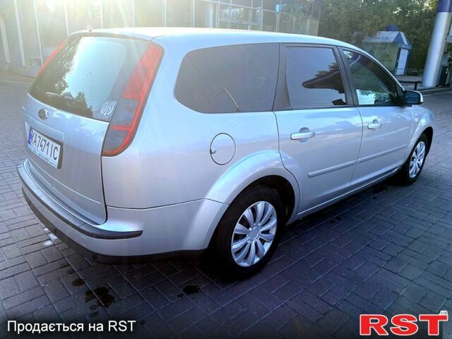 Серый Форд Фокус, объемом двигателя 1.6 л и пробегом 22300 тыс. км за 4799 $, фото 2 на Automoto.ua