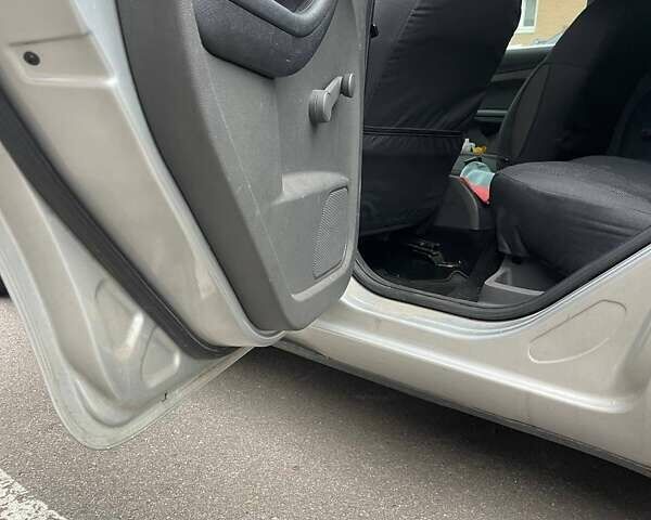 Сірий Форд Фокус, об'ємом двигуна 1.6 л та пробігом 79 тис. км за 5500 $, фото 7 на Automoto.ua