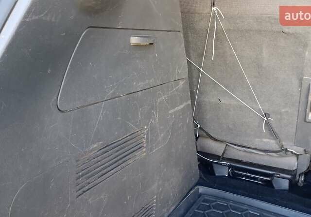 Серый Форд Фокус, объемом двигателя 1.8 л и пробегом 258 тыс. км за 4200 $, фото 8 на Automoto.ua